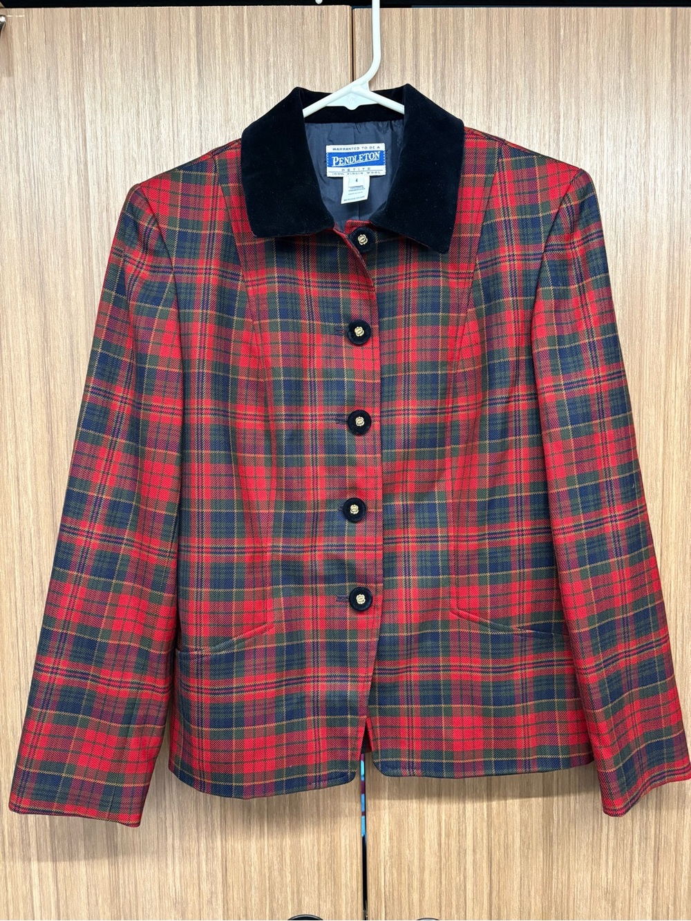 Vintage Women’s Pendleton Plaid 100% Virgin Wool Blazer